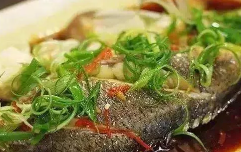 法瑞集成灶，清蒸魚(yú)的正確做法，讓食物原汁原味有營(yíng)養(yǎng)。